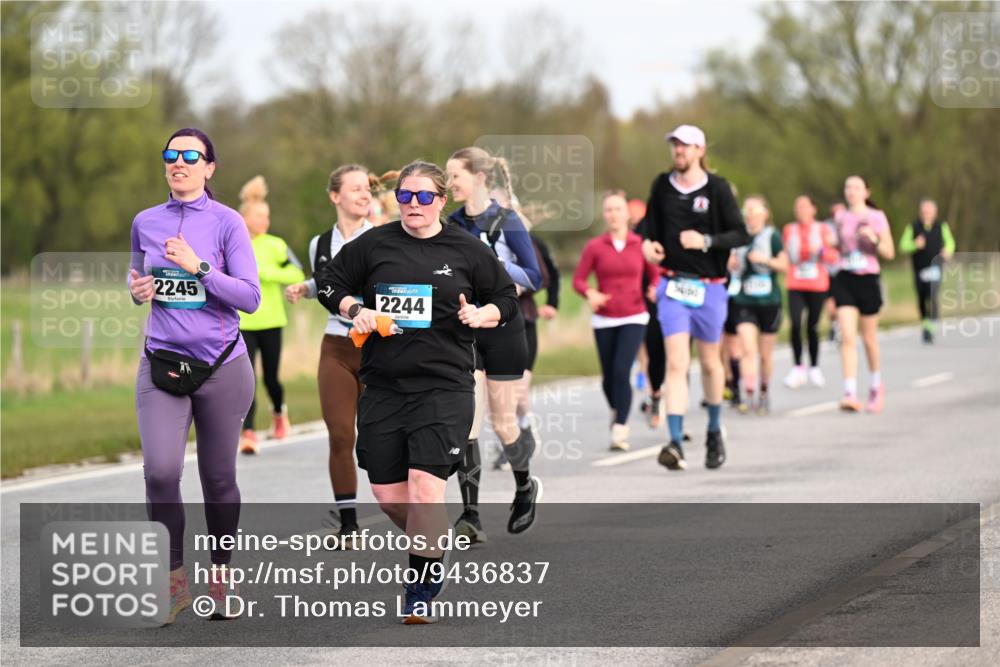 12.04.2026 - 45. Internationalen Wilhelmsburger Insellauf Dr. Thomas Lammeyer http://msf.ph/oto/9436837 12.04.2026 09:28:53 Laufen 2245, 2244 meine-sportfotos.de