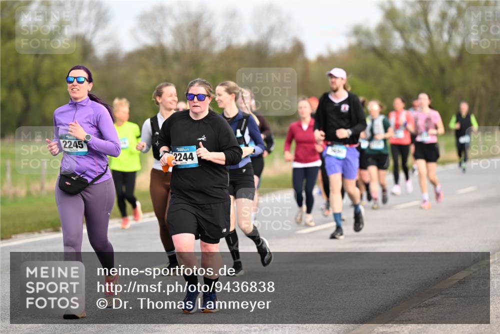 12.04.2026 - 45. Internationalen Wilhelmsburger Insellauf Dr. Thomas Lammeyer http://msf.ph/oto/9436838 12.04.2026 09:28:53 Laufen 2245, 2244 meine-sportfotos.de