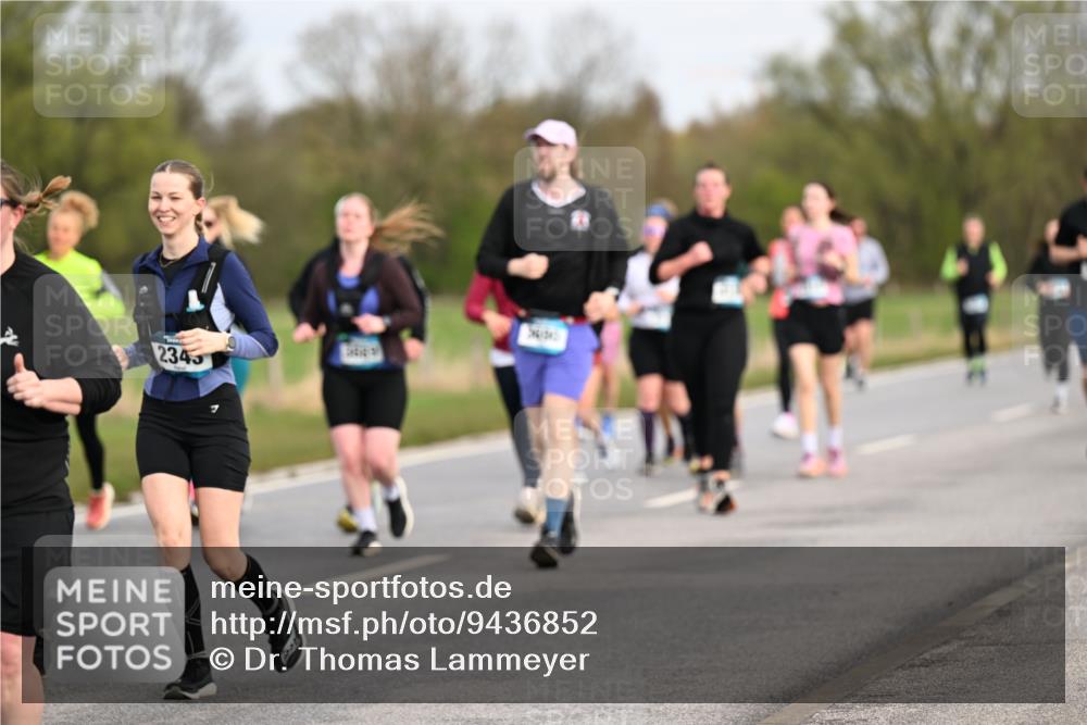 12.04.2026 - 45. Internationalen Wilhelmsburger Insellauf Dr. Thomas Lammeyer http://msf.ph/oto/9436852 12.04.2026 09:28:55 Laufen 2345 meine-sportfotos.de