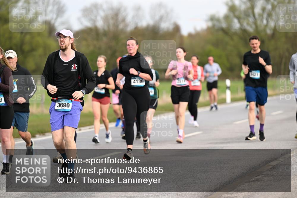 12.04.2026 - 45. Internationalen Wilhelmsburger Insellauf Dr. Thomas Lammeyer http://msf.ph/oto/9436865 12.04.2026 09:28:58 Laufen 9, 3690, 4136, 5421 meine-sportfotos.de