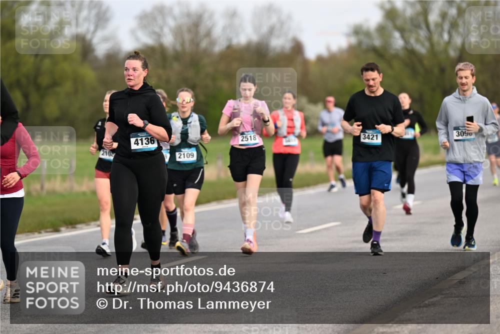 12.04.2026 - 45. Internationalen Wilhelmsburger Insellauf Dr. Thomas Lammeyer http://msf.ph/oto/9436874 12.04.2026 09:29:00 Laufen 210, 4136, 2109, 2518, 3421, 3090 meine-sportfotos.de