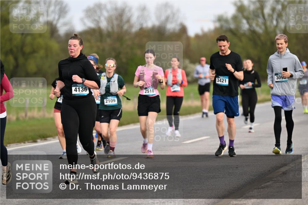 12.04.2026 - 45. Internationalen Wilhelmsburger Insellauf Dr. Thomas Lammeyer http://msf.ph/oto/9436875 12.04.2026 09:29:00 Laufen 4136, 2109, 2518, 3421, 309 meine-sportfotos.de