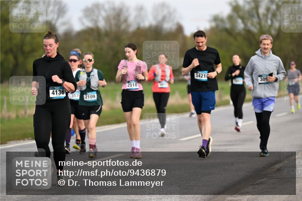 12.04.2026 - 45. Internationalen Wilhelmsburger Insellauf Dr. Thomas Lammeyer http://msf.ph/oto/9436879 12.04.2026 09:29:00 Laufen 4136, 3575, 2109, 2518, 3421, 309 meine-sportfotos.de