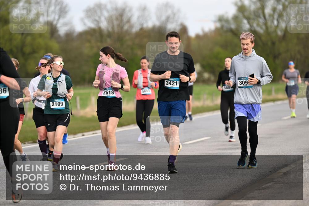 12.04.2026 - 45. Internationalen Wilhelmsburger Insellauf Dr. Thomas Lammeyer http://msf.ph/oto/9436885 12.04.2026 09:29:01 Laufen 36, 2109, 2518, 565, 3421, 309 meine-sportfotos.de
