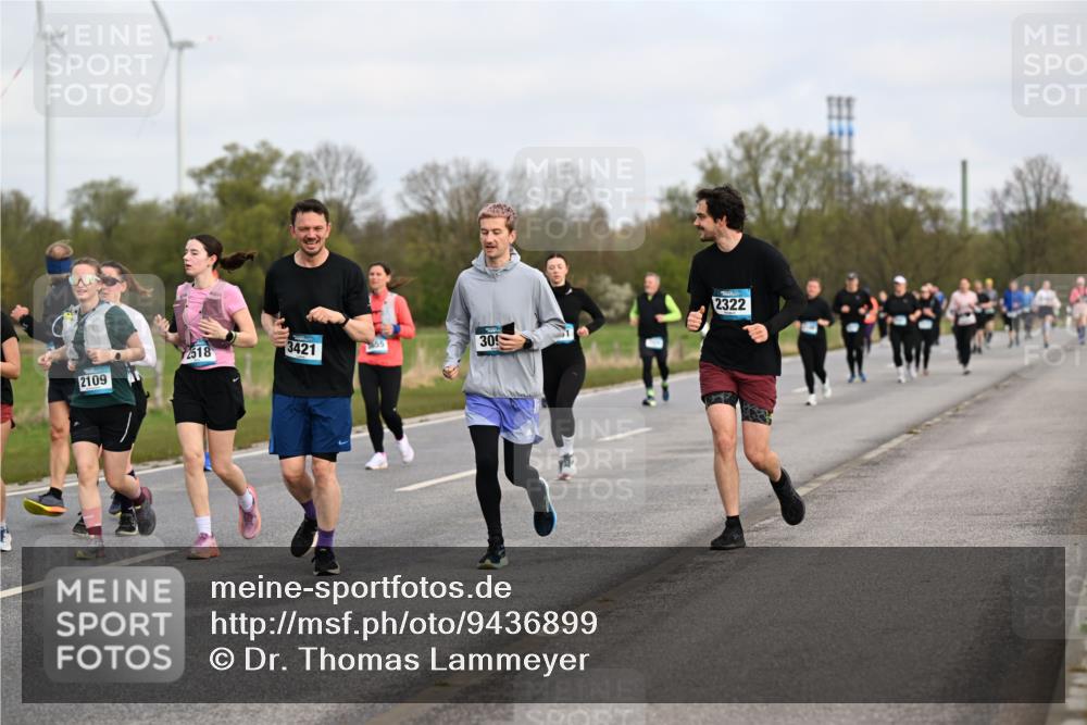 12.04.2026 - 45. Internationalen Wilhelmsburger Insellauf Dr. Thomas Lammeyer http://msf.ph/oto/9436899 12.04.2026 09:29:04 Laufen 2109, 2518, 3421, 309, 2322 meine-sportfotos.de