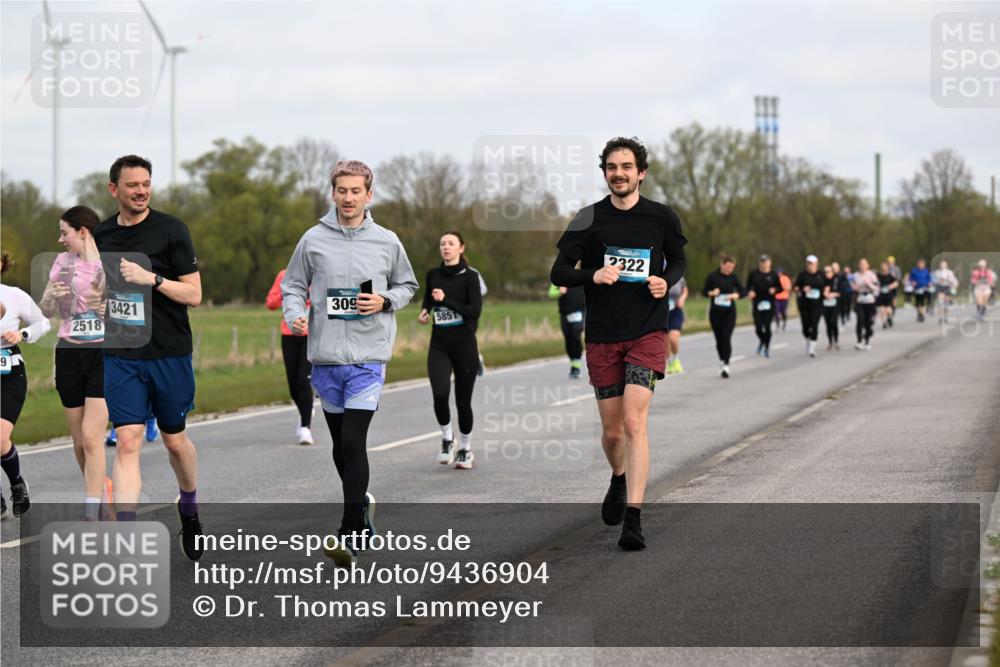 12.04.2026 - 45. Internationalen Wilhelmsburger Insellauf Dr. Thomas Lammeyer http://msf.ph/oto/9436904 12.04.2026 09:29:05 Laufen 9, 2518, 3421, 309, 5851, 2322 meine-sportfotos.de
