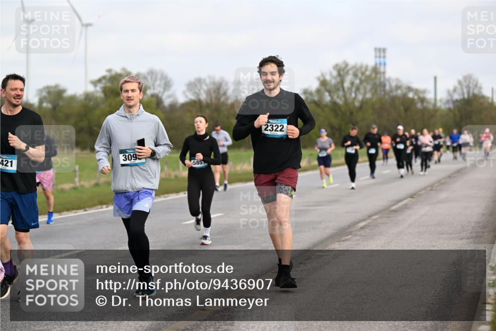 12.04.2026 - 45. Internationalen Wilhelmsburger Insellauf Dr. Thomas Lammeyer http://msf.ph/oto/9436907 12.04.2026 09:29:05 Laufen 421, 309, 585, 2322 meine-sportfotos.de