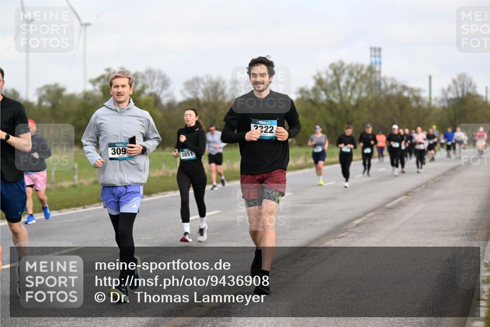 12.04.2026 - 45. Internationalen Wilhelmsburger Insellauf Dr. Thomas Lammeyer http://msf.ph/oto/9436908 12.04.2026 09:29:05 Laufen 309, 5851, 2222 meine-sportfotos.de