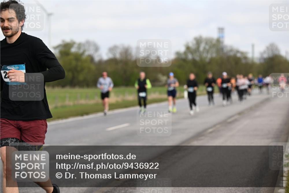 12.04.2026 - 45. Internationalen Wilhelmsburger Insellauf Dr. Thomas Lammeyer http://msf.ph/oto/9436922 12.04.2026 09:29:07 Laufen 2 meine-sportfotos.de