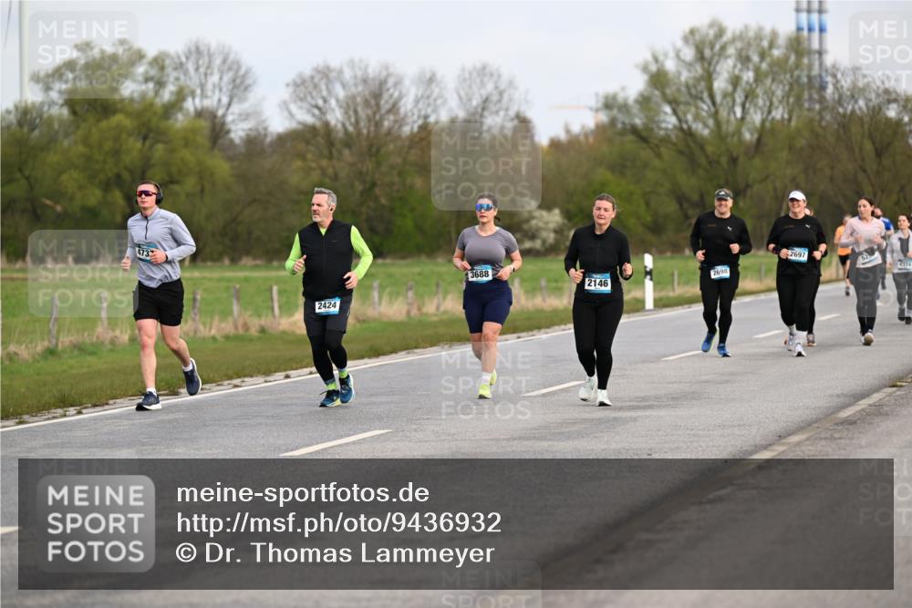 12.04.2026 - 45. Internationalen Wilhelmsburger Insellauf Dr. Thomas Lammeyer http://msf.ph/oto/9436932 12.04.2026 09:29:09 Laufen 473, 2424, 3688, 2146, 2698, 2697, 52, 4374 meine-sportfotos.de