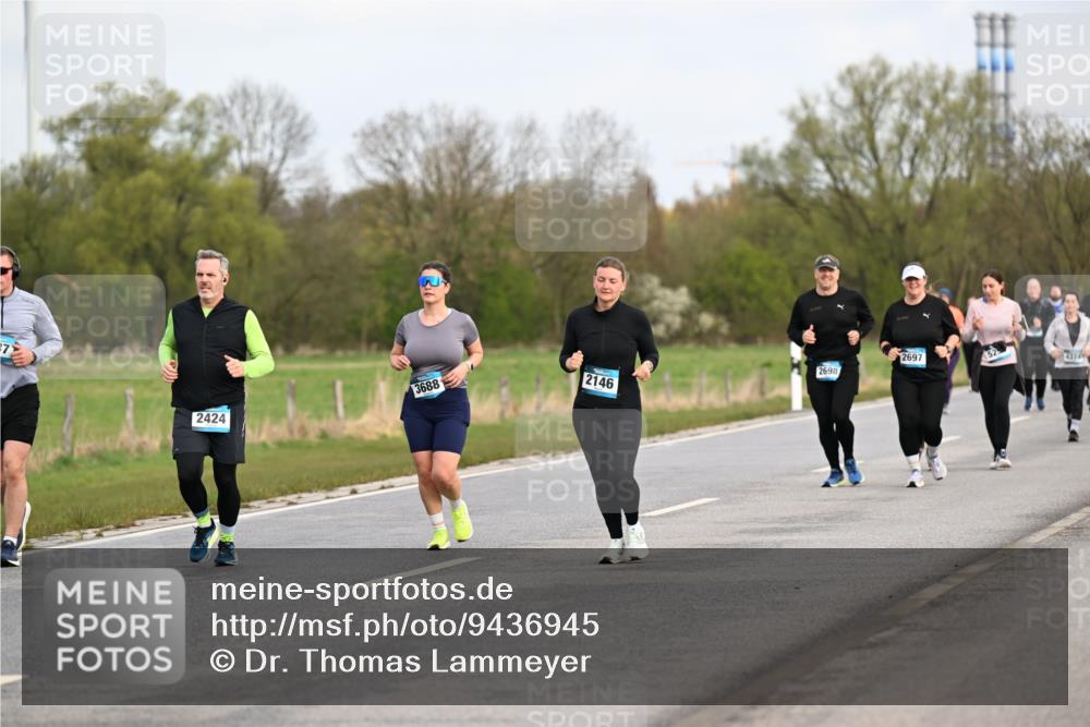 12.04.2026 - 45. Internationalen Wilhelmsburger Insellauf Dr. Thomas Lammeyer http://msf.ph/oto/9436945 12.04.2026 09:29:11 Laufen 3688, 2146, 2424, 2697, 2698, 52, 4374 meine-sportfotos.de