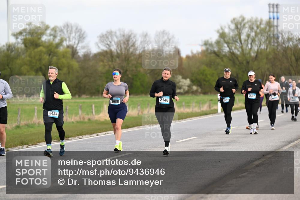 12.04.2026 - 45. Internationalen Wilhelmsburger Insellauf Dr. Thomas Lammeyer http://msf.ph/oto/9436946 12.04.2026 09:29:11 Laufen 2424, 3688, 2146, 2698, 2697, 52, 7174 meine-sportfotos.de