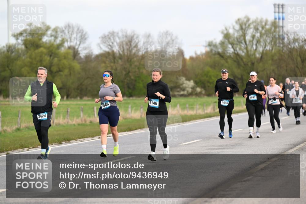 12.04.2026 - 45. Internationalen Wilhelmsburger Insellauf Dr. Thomas Lammeyer http://msf.ph/oto/9436949 12.04.2026 09:29:12 Laufen 2424, 3688, 2697, 4974, 2698, 2146 meine-sportfotos.de
