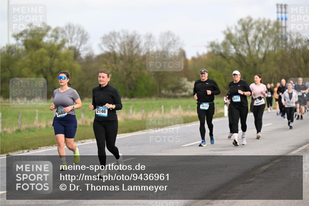 12.04.2026 - 45. Internationalen Wilhelmsburger Insellauf Dr. Thomas Lammeyer http://msf.ph/oto/9436961 12.04.2026 09:29:13 Laufen 368, 2146, 2698, 2697 meine-sportfotos.de