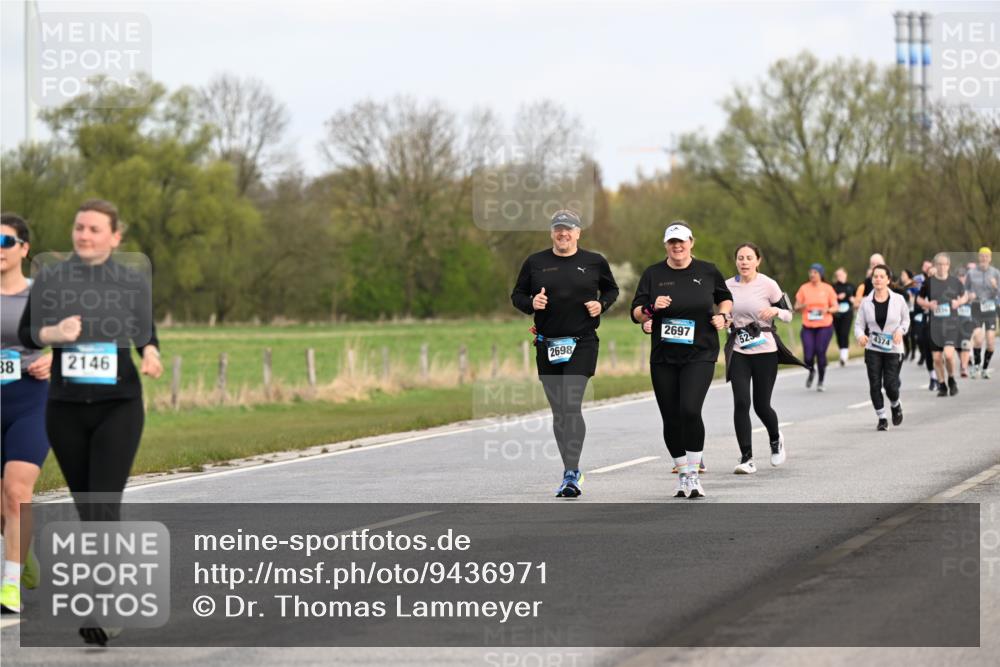 12.04.2026 - 45. Internationalen Wilhelmsburger Insellauf Dr. Thomas Lammeyer http://msf.ph/oto/9436971 12.04.2026 09:29:15 Laufen 38, 2146, 2698, 2697, 4374 meine-sportfotos.de