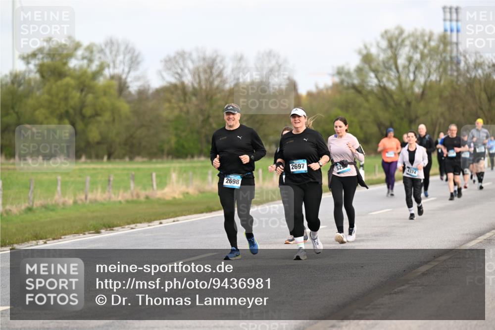 12.04.2026 - 45. Internationalen Wilhelmsburger Insellauf Dr. Thomas Lammeyer http://msf.ph/oto/9436981 12.04.2026 09:29:16 Laufen 2698, 2697, 525, 4374 meine-sportfotos.de