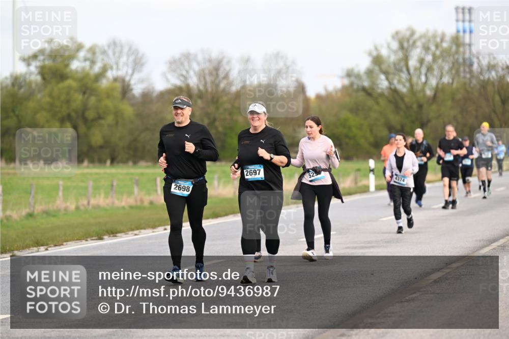 12.04.2026 - 45. Internationalen Wilhelmsburger Insellauf Dr. Thomas Lammeyer http://msf.ph/oto/9436987 12.04.2026 09:29:18 Laufen 2698, 2697, 52, 4374 meine-sportfotos.de