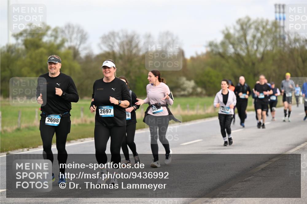 12.04.2026 - 45. Internationalen Wilhelmsburger Insellauf Dr. Thomas Lammeyer http://msf.ph/oto/9436992 12.04.2026 09:29:19 Laufen 2698, 2697, 9, 525, 4374 meine-sportfotos.de