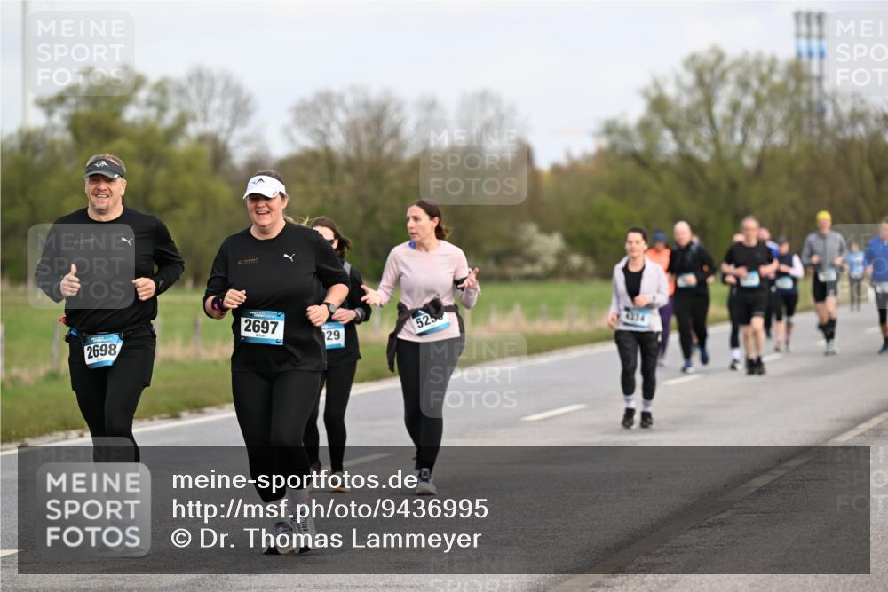 12.04.2026 - 45. Internationalen Wilhelmsburger Insellauf Dr. Thomas Lammeyer http://msf.ph/oto/9436995 12.04.2026 09:29:20 Laufen 2698, 2697, 29, 525 meine-sportfotos.de
