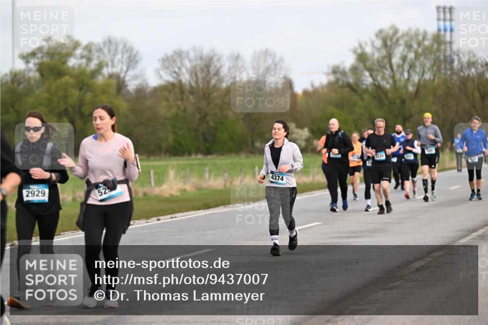 12.04.2026 - 45. Internationalen Wilhelmsburger Insellauf Dr. Thomas Lammeyer http://msf.ph/oto/9437007 12.04.2026 09:29:22 Laufen 2929, 525, 4374 meine-sportfotos.de