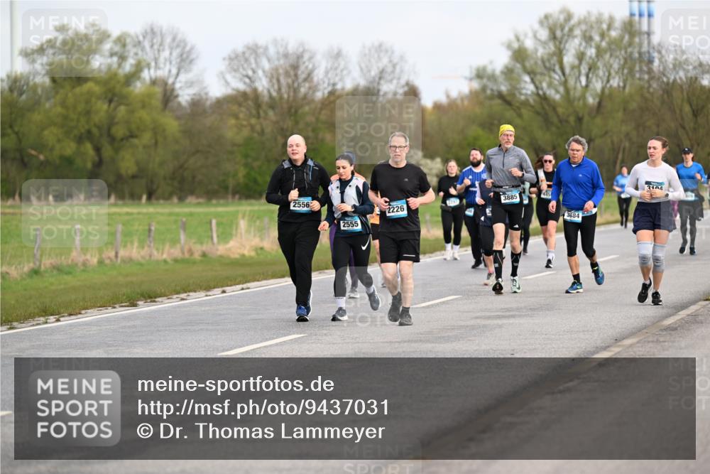 12.04.2026 - 45. Internationalen Wilhelmsburger Insellauf Dr. Thomas Lammeyer http://msf.ph/oto/9437031 12.04.2026 09:29:26 Laufen 2556, 3885, 2226, 2555, 3884, 3104 meine-sportfotos.de