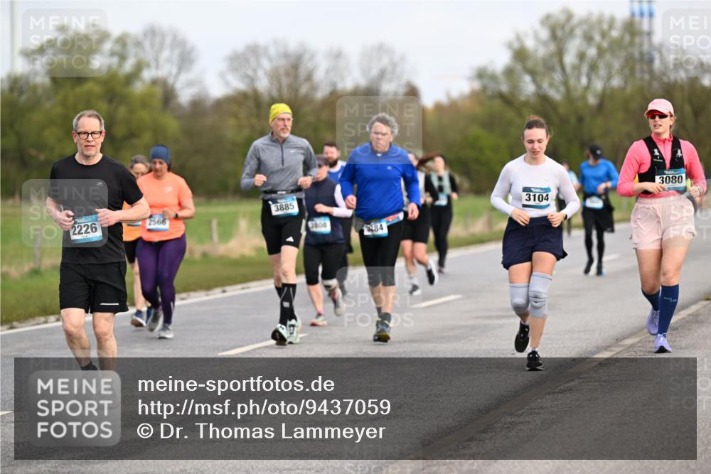 12.04.2026 - 45. Internationalen Wilhelmsburger Insellauf Dr. Thomas Lammeyer http://msf.ph/oto/9437059 12.04.2026 09:29:31 Laufen 3885, 2226, 2566, 3800, 84, 3104, 3080 meine-sportfotos.de
