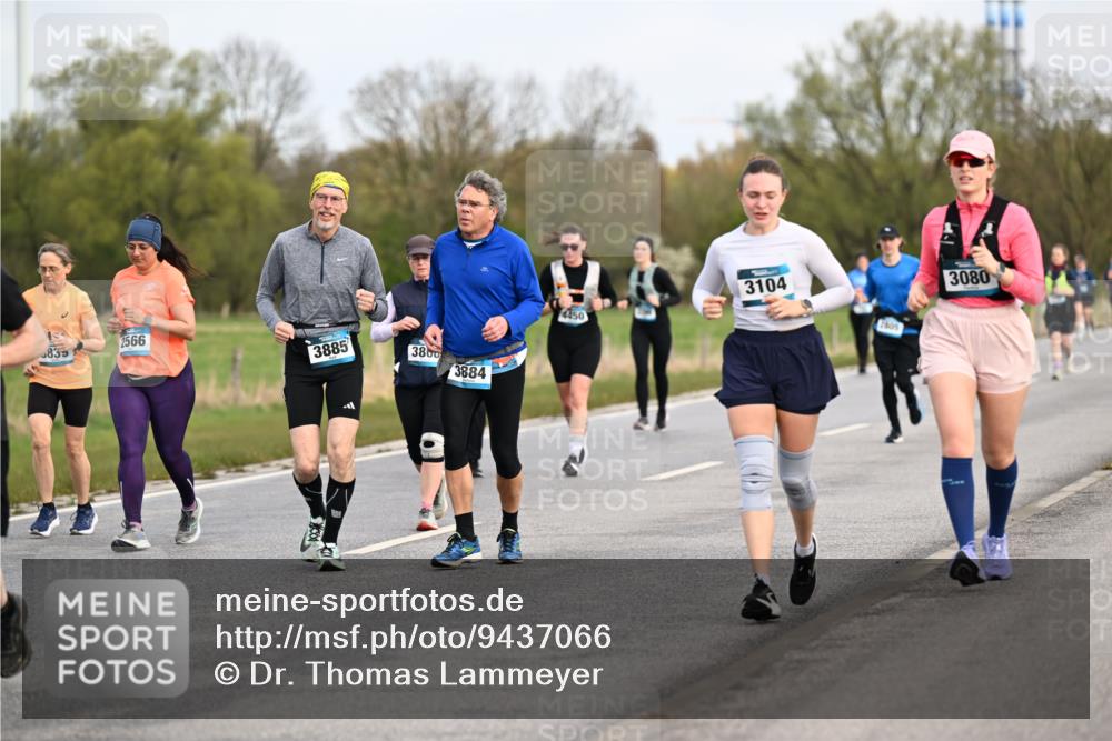 12.04.2026 - 45. Internationalen Wilhelmsburger Insellauf Dr. Thomas Lammeyer http://msf.ph/oto/9437066 12.04.2026 09:29:32 Laufen 835, 2566, 3885, 3800, 3884, 4450, 3104, 28015, 3080 meine-sportfotos.de