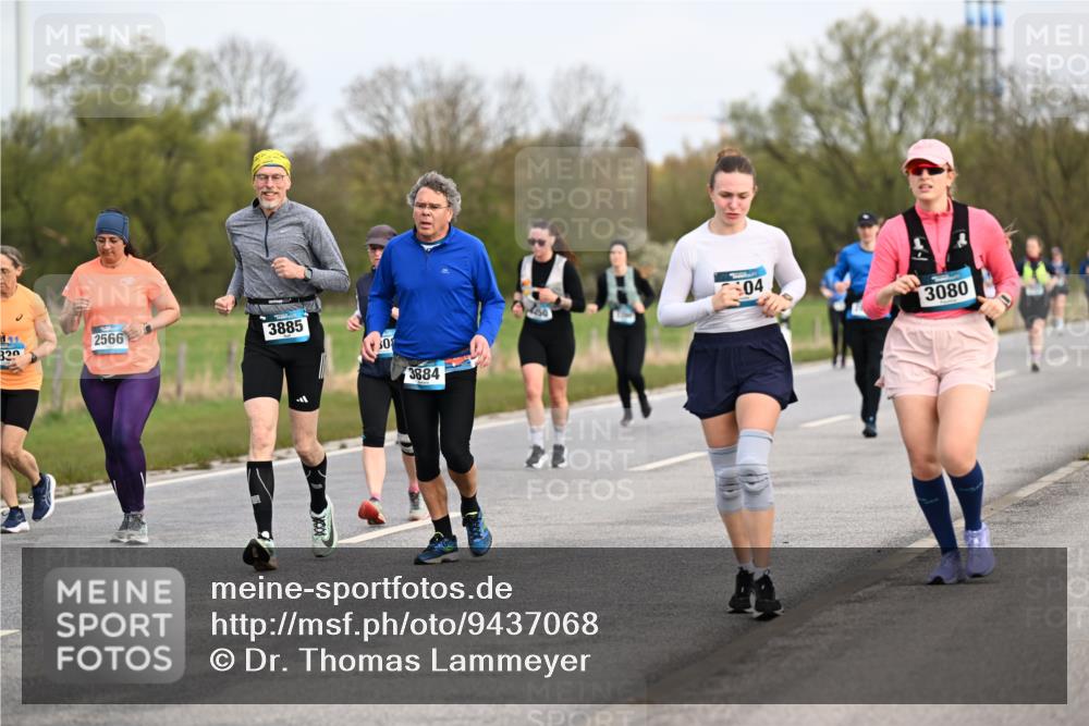 12.04.2026 - 45. Internationalen Wilhelmsburger Insellauf Dr. Thomas Lammeyer http://msf.ph/oto/9437068 12.04.2026 09:29:32 Laufen 191, 2566, 320, 3885, 30, 3884, 04, 3080 meine-sportfotos.de