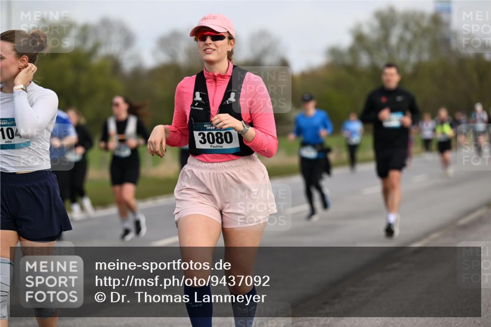 12.04.2026 - 45. Internationalen Wilhelmsburger Insellauf Dr. Thomas Lammeyer http://msf.ph/oto/9437092 12.04.2026 09:29:36 Laufen 104, 3080 meine-sportfotos.de