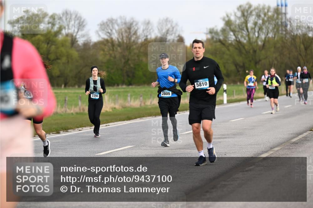12.04.2026 - 45. Internationalen Wilhelmsburger Insellauf Dr. Thomas Lammeyer http://msf.ph/oto/9437100 12.04.2026 09:29:37 Laufen 2805, 4450, 2296, 5810 meine-sportfotos.de