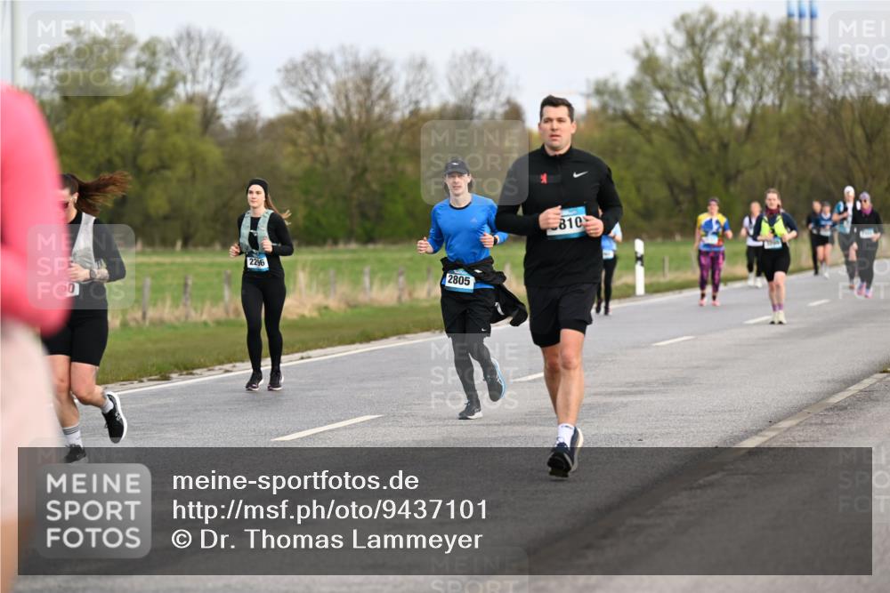 12.04.2026 - 45. Internationalen Wilhelmsburger Insellauf Dr. Thomas Lammeyer http://msf.ph/oto/9437101 12.04.2026 09:29:37 Laufen 2296, 2805, 810 meine-sportfotos.de