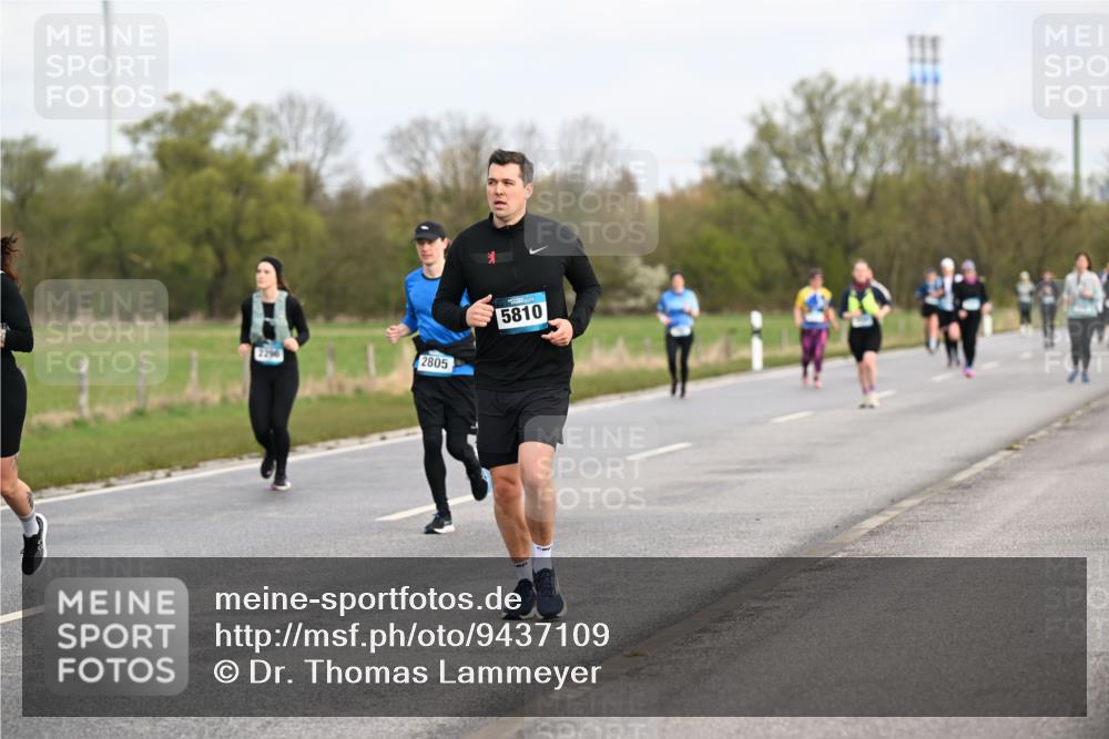 12.04.2026 - 45. Internationalen Wilhelmsburger Insellauf Dr. Thomas Lammeyer http://msf.ph/oto/9437109 12.04.2026 09:29:39 Laufen 2805, 5810 meine-sportfotos.de