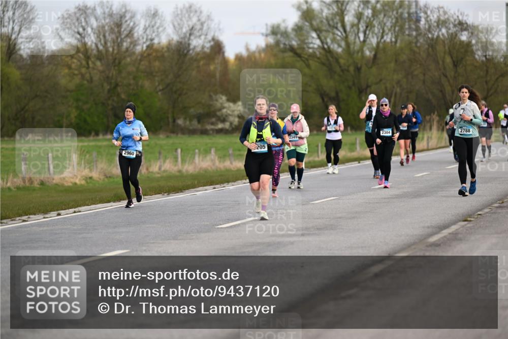 12.04.2026 - 45. Internationalen Wilhelmsburger Insellauf Dr. Thomas Lammeyer http://msf.ph/oto/9437120 12.04.2026 09:29:43 Laufen 205, 2960, 2341, 2304, 2788 meine-sportfotos.de
