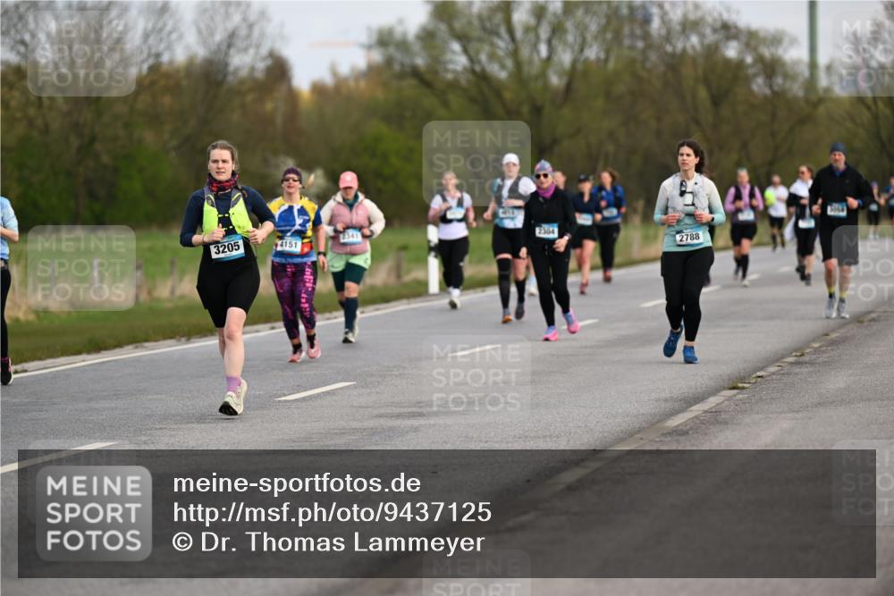 12.04.2026 - 45. Internationalen Wilhelmsburger Insellauf Dr. Thomas Lammeyer http://msf.ph/oto/9437125 12.04.2026 09:29:45 Laufen 3205, 4151, 2304, 2788, 3058 meine-sportfotos.de