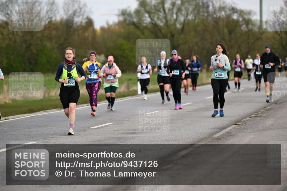 12.04.2026 - 45. Internationalen Wilhelmsburger Insellauf Dr. Thomas Lammeyer http://msf.ph/oto/9437126 12.04.2026 09:29:45 Laufen 2304, 4151, 2341, 2788, 205 meine-sportfotos.de