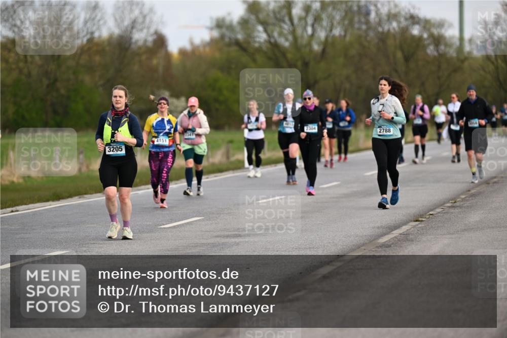 12.04.2026 - 45. Internationalen Wilhelmsburger Insellauf Dr. Thomas Lammeyer http://msf.ph/oto/9437127 12.04.2026 09:29:45 Laufen 2304, 2788, 2541, 4151, 3205 meine-sportfotos.de