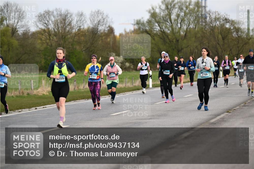12.04.2026 - 45. Internationalen Wilhelmsburger Insellauf Dr. Thomas Lammeyer http://msf.ph/oto/9437134 12.04.2026 09:29:47 Laufen 3205, 4151, 2341, 60, 3474, 2304, 246, 2788, 2140, 3058 meine-sportfotos.de