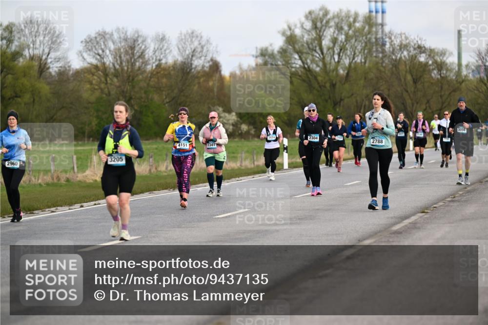 12.04.2026 - 45. Internationalen Wilhelmsburger Insellauf Dr. Thomas Lammeyer http://msf.ph/oto/9437135 12.04.2026 09:29:47 Laufen 3205, 2960, 2140, 3474, 2304, 2135, 2788, 4151, 2341, 3058 meine-sportfotos.de