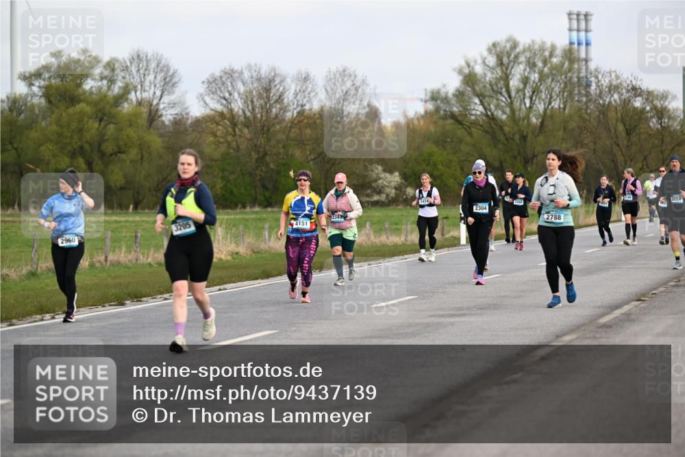 12.04.2026 - 45. Internationalen Wilhelmsburger Insellauf Dr. Thomas Lammeyer http://msf.ph/oto/9437139 12.04.2026 09:29:48 Laufen 3474, 3205, 234, 2304, 4151, 2960, 2788, 5831, 2140, 3058 meine-sportfotos.de