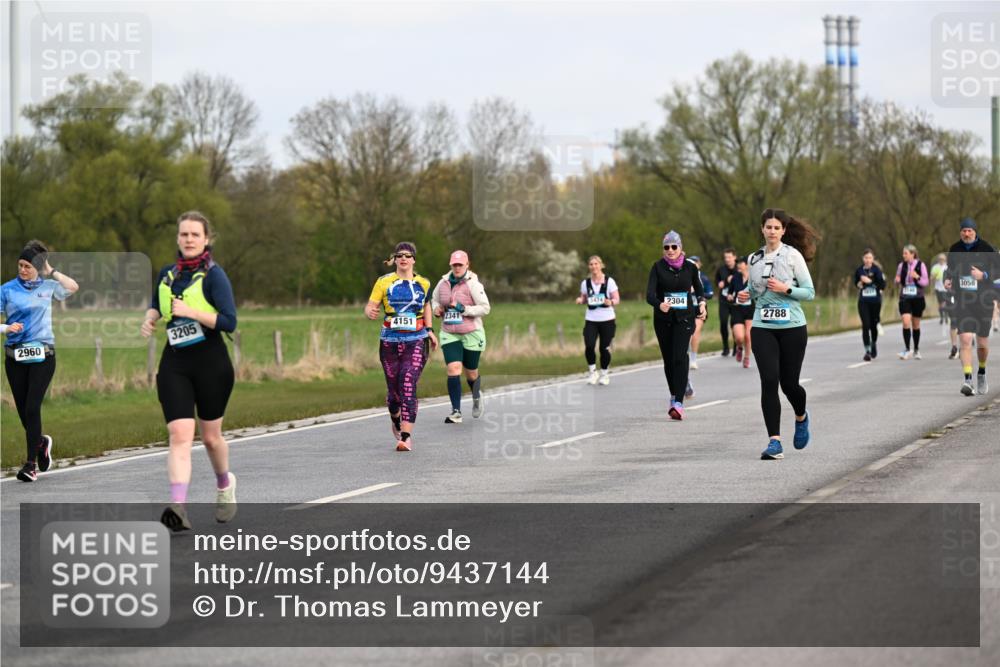 12.04.2026 - 45. Internationalen Wilhelmsburger Insellauf Dr. Thomas Lammeyer http://msf.ph/oto/9437144 12.04.2026 09:29:48 Laufen 3205, 4151, 2341, 2304, 2960, 2788, 3058 meine-sportfotos.de