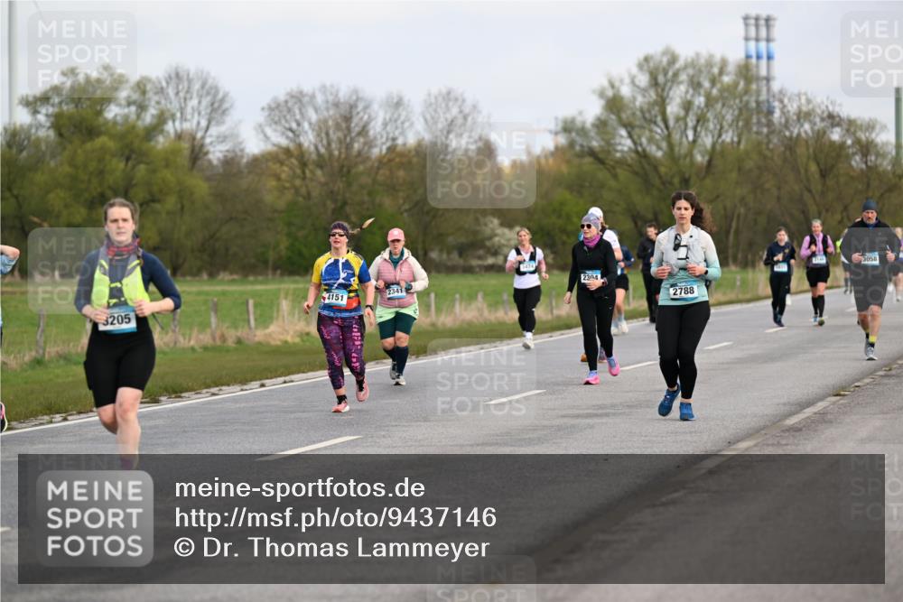 12.04.2026 - 45. Internationalen Wilhelmsburger Insellauf Dr. Thomas Lammeyer http://msf.ph/oto/9437146 12.04.2026 09:29:49 Laufen 2341, 4151, 3205, 5474, 2304, 2788, 3058 meine-sportfotos.de
