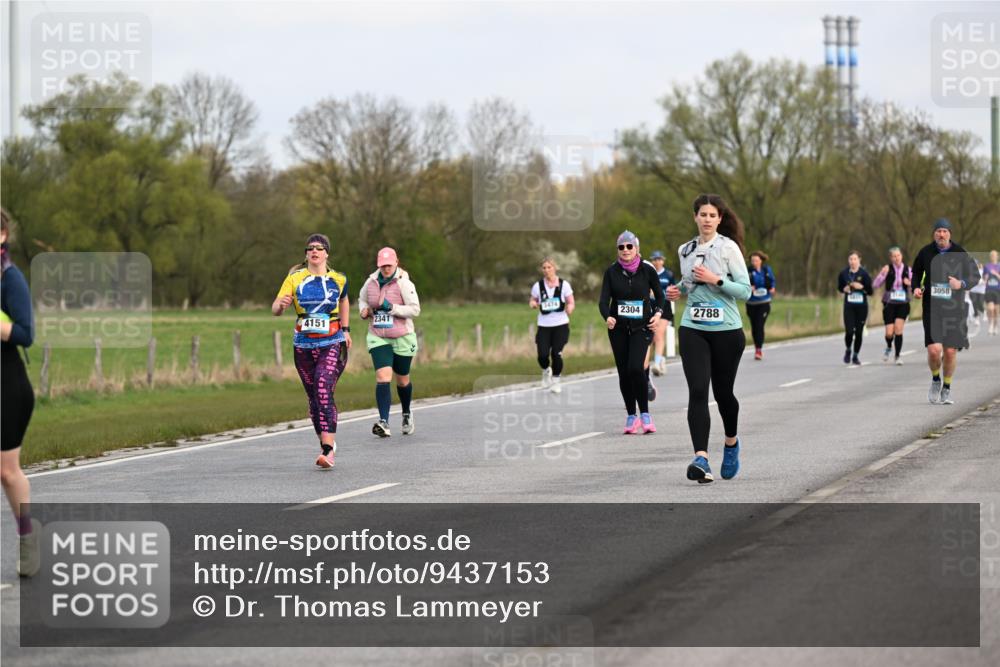 12.04.2026 - 45. Internationalen Wilhelmsburger Insellauf Dr. Thomas Lammeyer http://msf.ph/oto/9437153 12.04.2026 09:29:50 Laufen 3474, 4151, 2341, 3058, 2304, 2788 meine-sportfotos.de