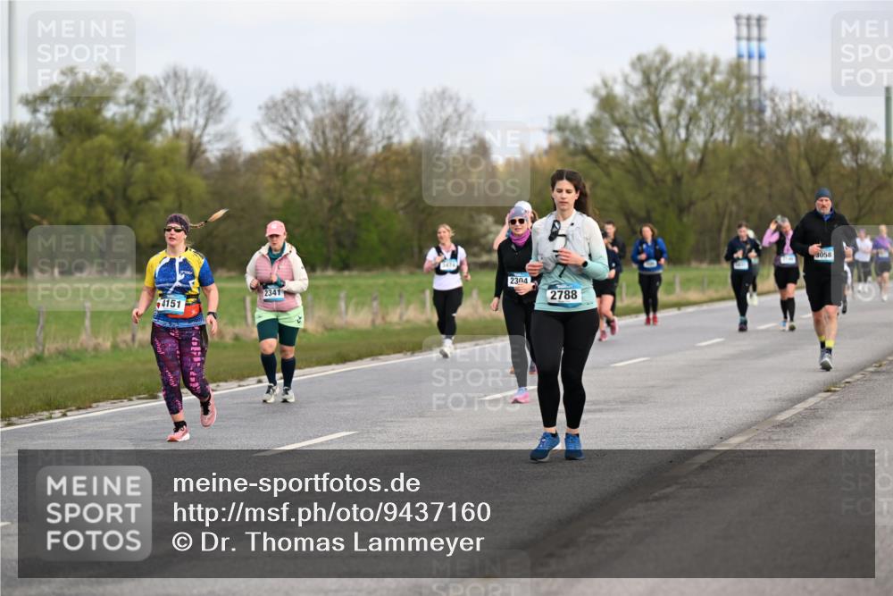 12.04.2026 - 45. Internationalen Wilhelmsburger Insellauf Dr. Thomas Lammeyer http://msf.ph/oto/9437160 12.04.2026 09:29:51 Laufen 2304, 2341, 4151, 2788, 3058 meine-sportfotos.de
