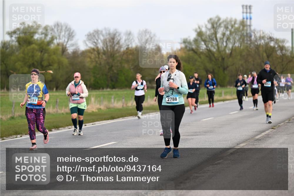 12.04.2026 - 45. Internationalen Wilhelmsburger Insellauf Dr. Thomas Lammeyer http://msf.ph/oto/9437164 12.04.2026 09:29:52 Laufen 2341, 4151, 2788, 3058 meine-sportfotos.de