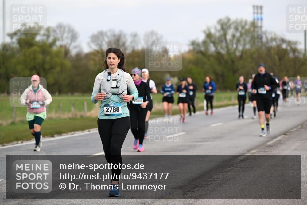 12.04.2026 - 45. Internationalen Wilhelmsburger Insellauf Dr. Thomas Lammeyer http://msf.ph/oto/9437177 12.04.2026 09:29:54 Laufen 2788 meine-sportfotos.de