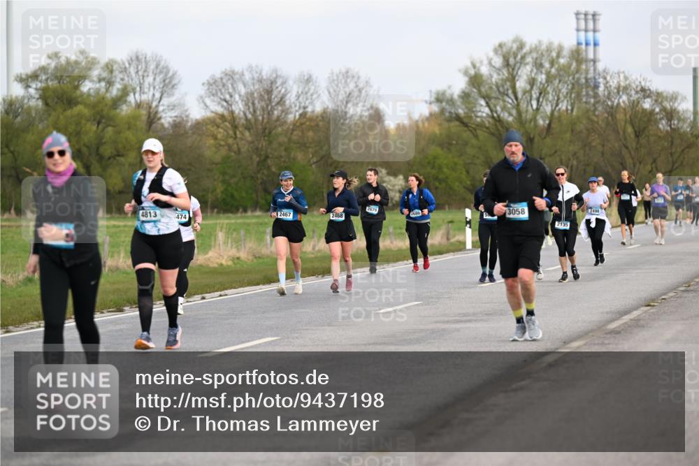 12.04.2026 - 45. Internationalen Wilhelmsburger Insellauf Dr. Thomas Lammeyer http://msf.ph/oto/9437198 12.04.2026 09:29:57 Laufen 2679, 3058, 2680, 4813, 2467, 2468, 474, 2135, 2498 meine-sportfotos.de