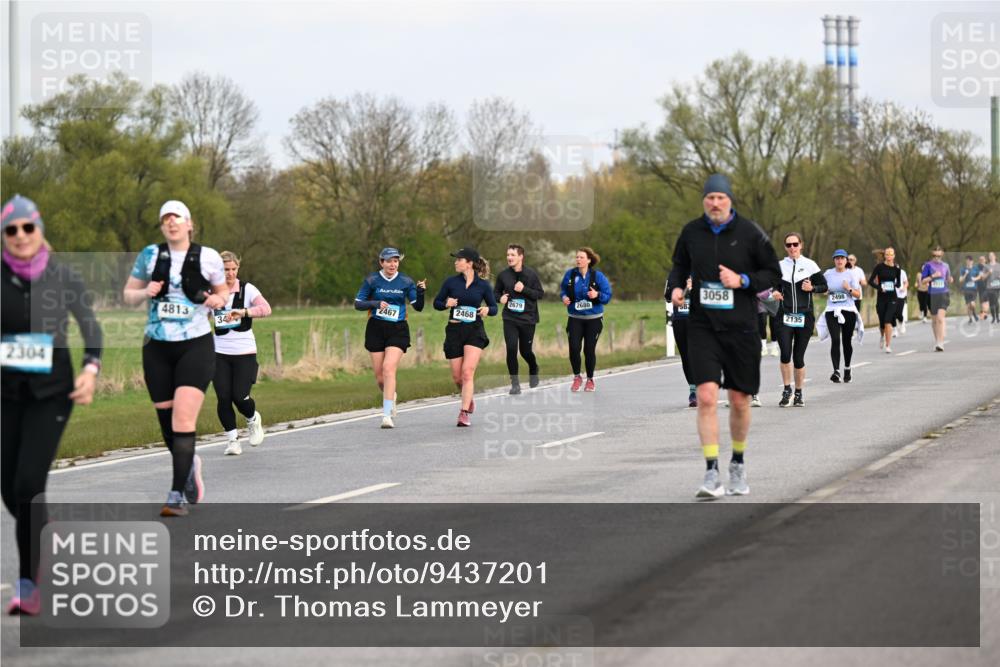 12.04.2026 - 45. Internationalen Wilhelmsburger Insellauf Dr. Thomas Lammeyer http://msf.ph/oto/9437201 12.04.2026 09:29:58 Laufen 2304, 583, 2679, 2467, 2468, 4813, 34, 3058, 2135, 2498 meine-sportfotos.de