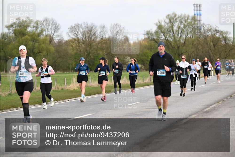 12.04.2026 - 45. Internationalen Wilhelmsburger Insellauf Dr. Thomas Lammeyer http://msf.ph/oto/9437206 12.04.2026 09:29:58 Laufen 2679, 2680, 3058, 2467, 2468, 2135, 4813, 34, 2498 meine-sportfotos.de