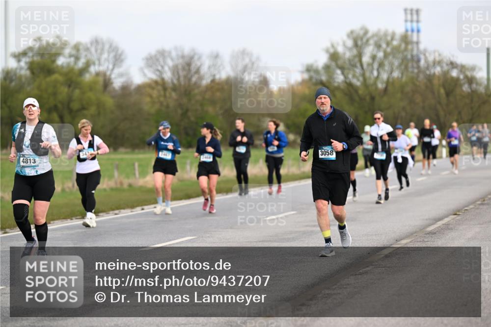 12.04.2026 - 45. Internationalen Wilhelmsburger Insellauf Dr. Thomas Lammeyer http://msf.ph/oto/9437207 12.04.2026 09:29:58 Laufen 4813, 3447, 3058 meine-sportfotos.de