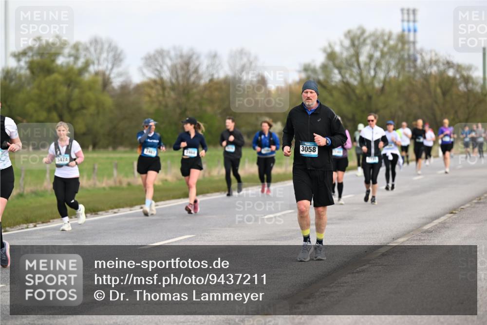 12.04.2026 - 45. Internationalen Wilhelmsburger Insellauf Dr. Thomas Lammeyer http://msf.ph/oto/9437211 12.04.2026 09:29:59 Laufen 3474, 2464, 3058 meine-sportfotos.de